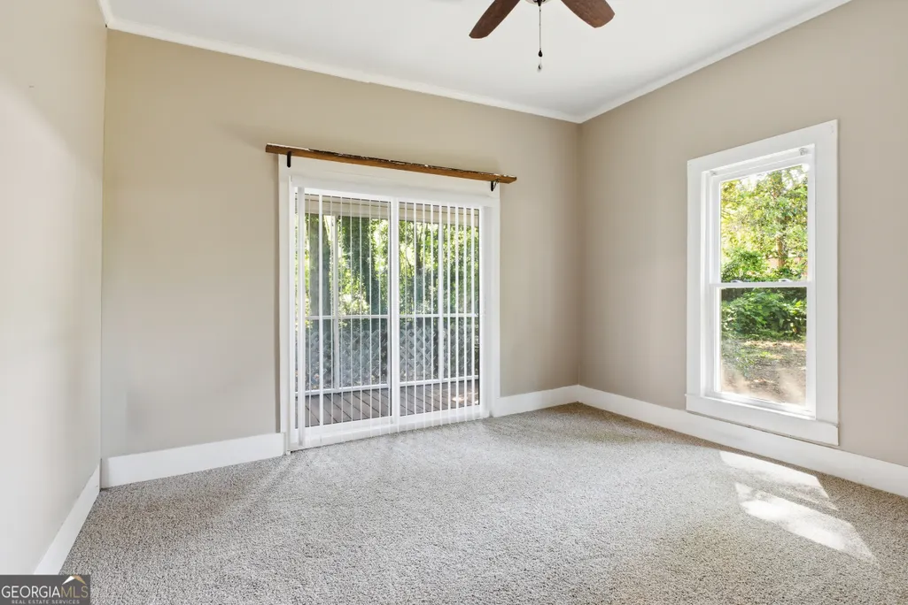 Listing Thumbnail Image 35