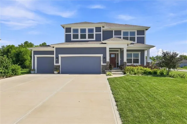 Popular Foxwood Ranch Real Estate