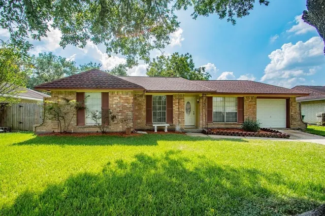 Popular Scarsdale Sec 03 Real Estate