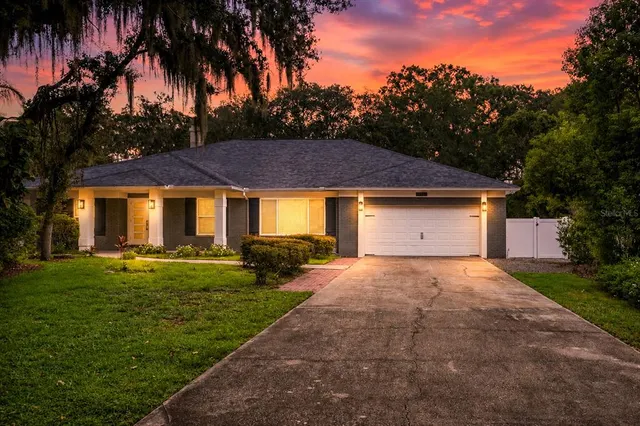 Popular DOVER WOODS Real Estate