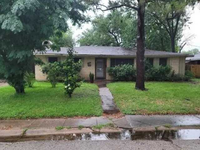 Cheap Vince Heights Sec 03 Real Estate