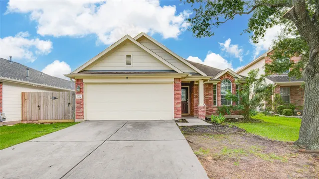 Popular Highland Glen Sec 01 Real Estate