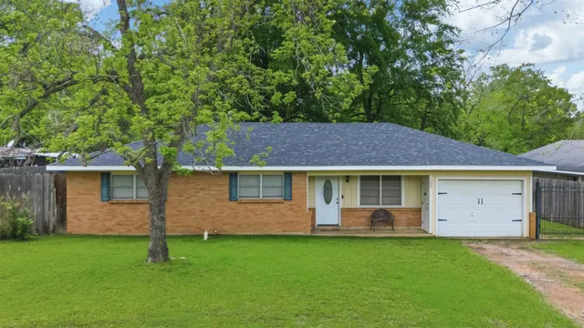 Popular Lakeway Terrace Real Estate