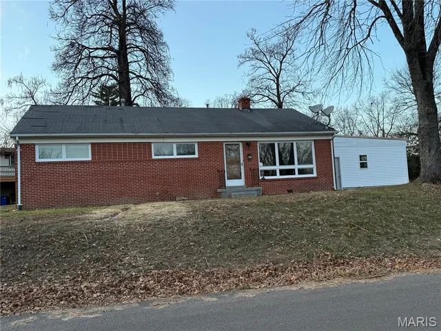 Popular Walker Fld Real Estate