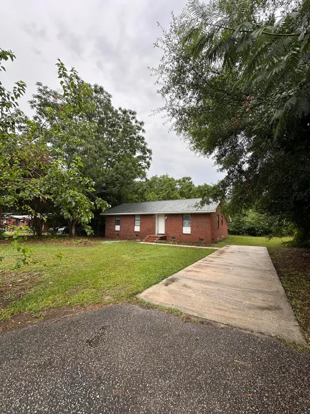 Cheap Eastwood Acres Real Estate