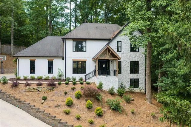 Popular Chimney Lakes Real Estate