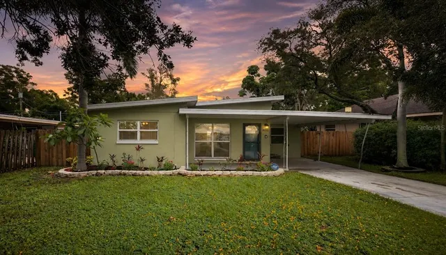 Popular LAKE CITRUS ESTATES Real Estate