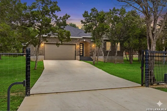 Popular Sherwood Forest Real Estate