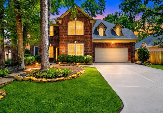 Popular Woodstream Village Real Estate