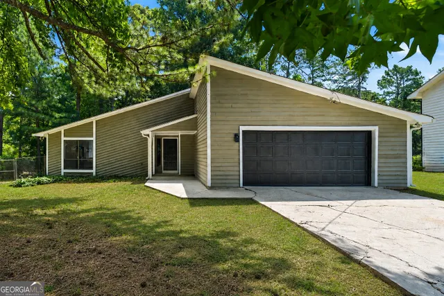 Cheap FLAT SHOALS ESTATES Real Estate