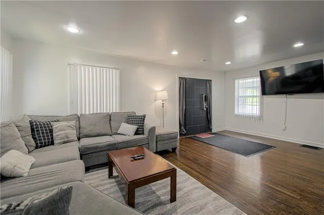 Popular Troostwood Real Estate