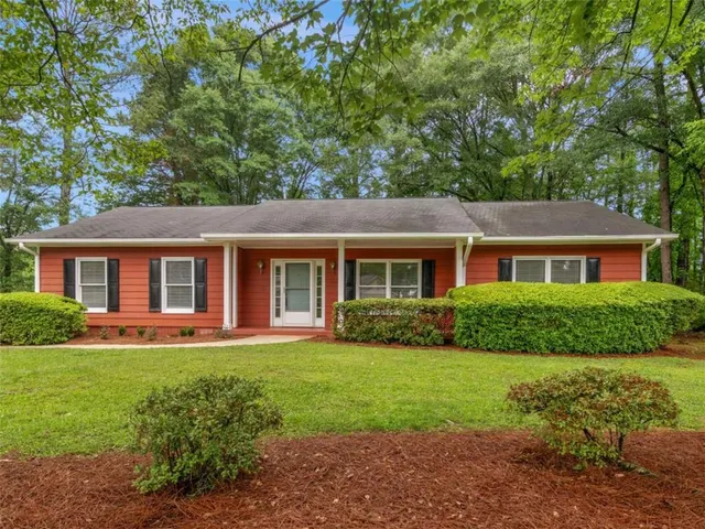 Popular Hemphill Crossings Real Estate
