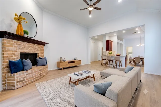 Expensive Firethorne West Sec 8 Real Estate