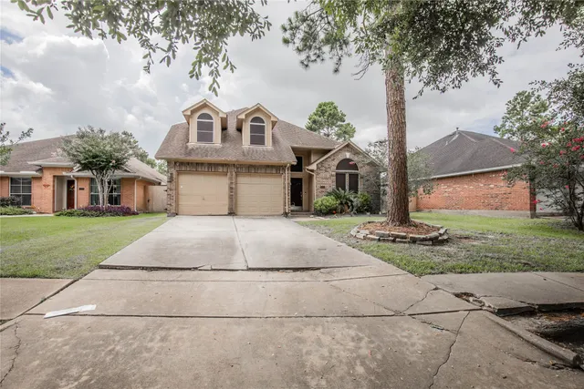 Popular Bay Pointe Sec 03 Real Estate