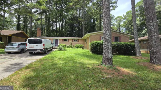 Expensive Pine Oak Real Estate