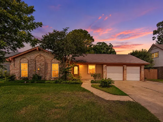 Popular Parkview Manor Sec 07 Real Estate