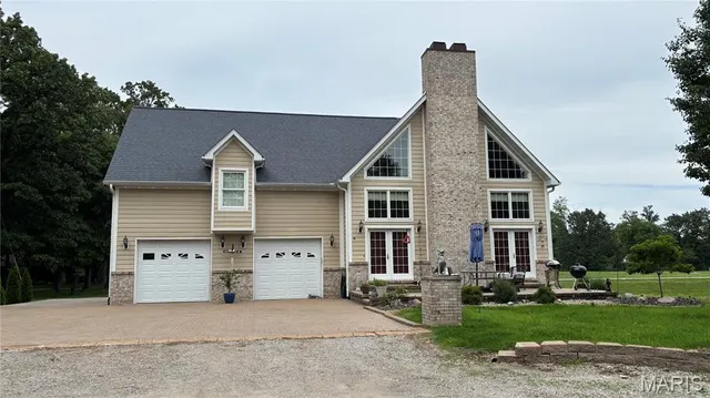 Popular Lake Villa Sub Real Estate