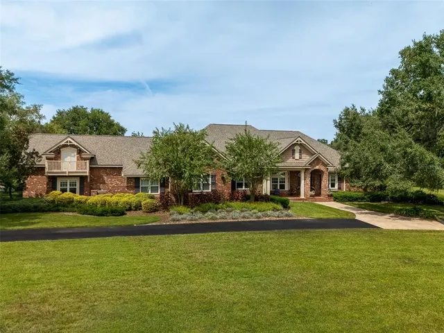 Expensive STEEPLECHASE FARMS Real Estate