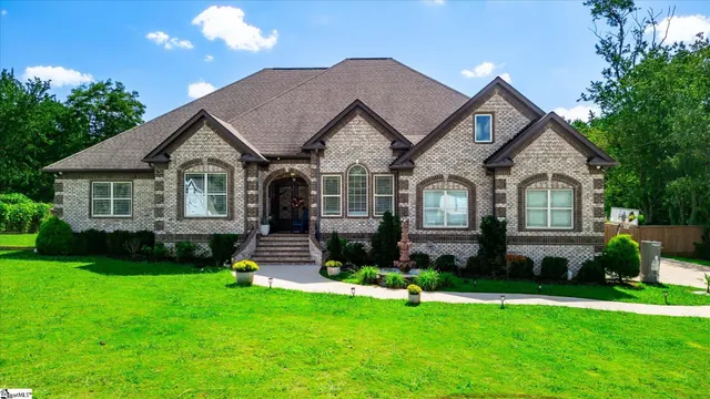 Popular Haselwood Real Estate