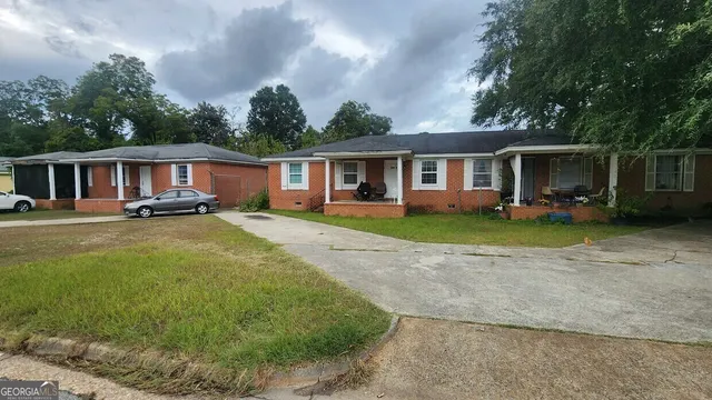 Popular Carver Park Real Estate