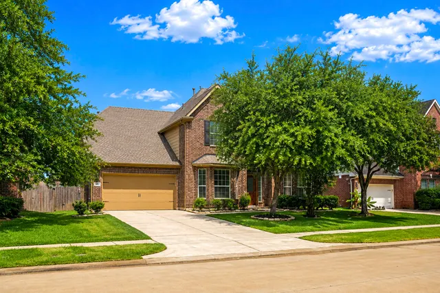 Popular Silver Ranch Sec 8 Real Estate