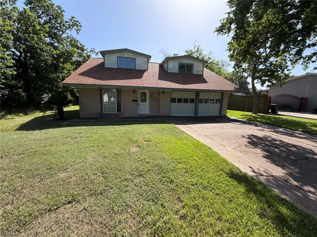 Popular Bay Front Laporte Real Estate