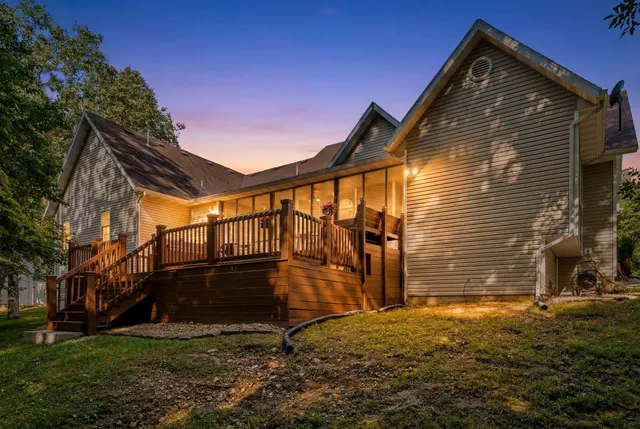 Popular Cabin View Real Estate