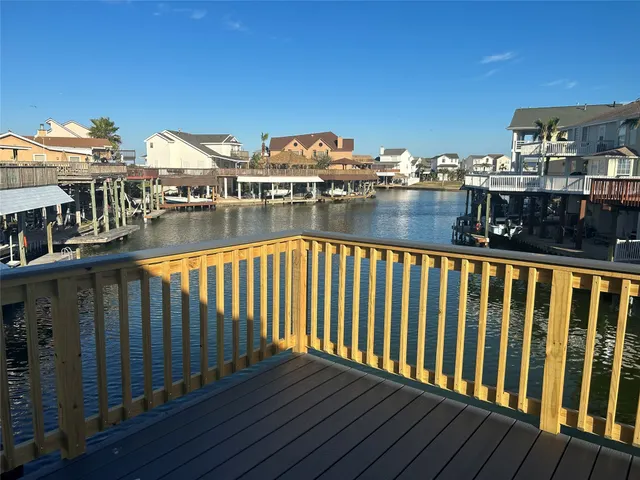 Cheap Tiki Island 10 Real Estate