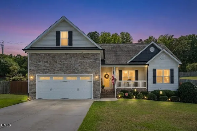 Popular Ashton Meadows Real Estate