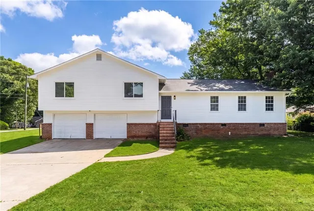 Popular Ridgedale Estates Real Estate
