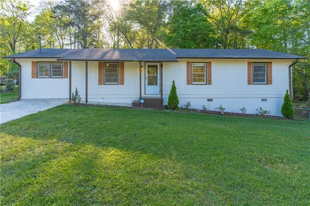 Popular Pinetree Real Estate
