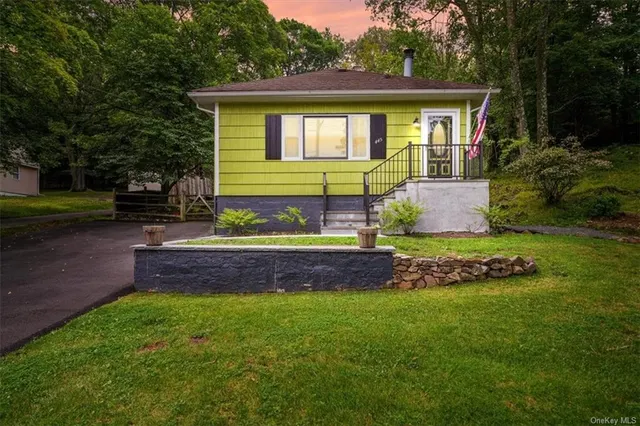 445 Storms Road, Valley Cottage NY 10989
