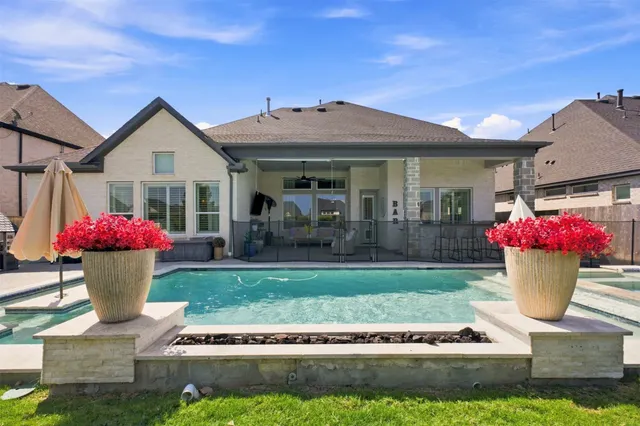 Popular Cane Island Sec 39 Real Estate