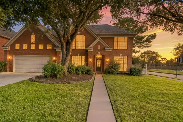 Expensive Estates At Cullen Park  Real Estate