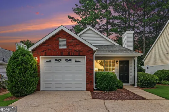 Expensive VILLAGE AT ALBION FARM Real Estate