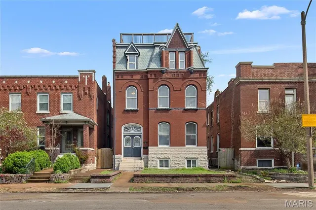 Expensive St Louis Commons Add Real Estate