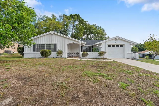 Popular BEACON WOODS VILLAGE 5-B Real Estate