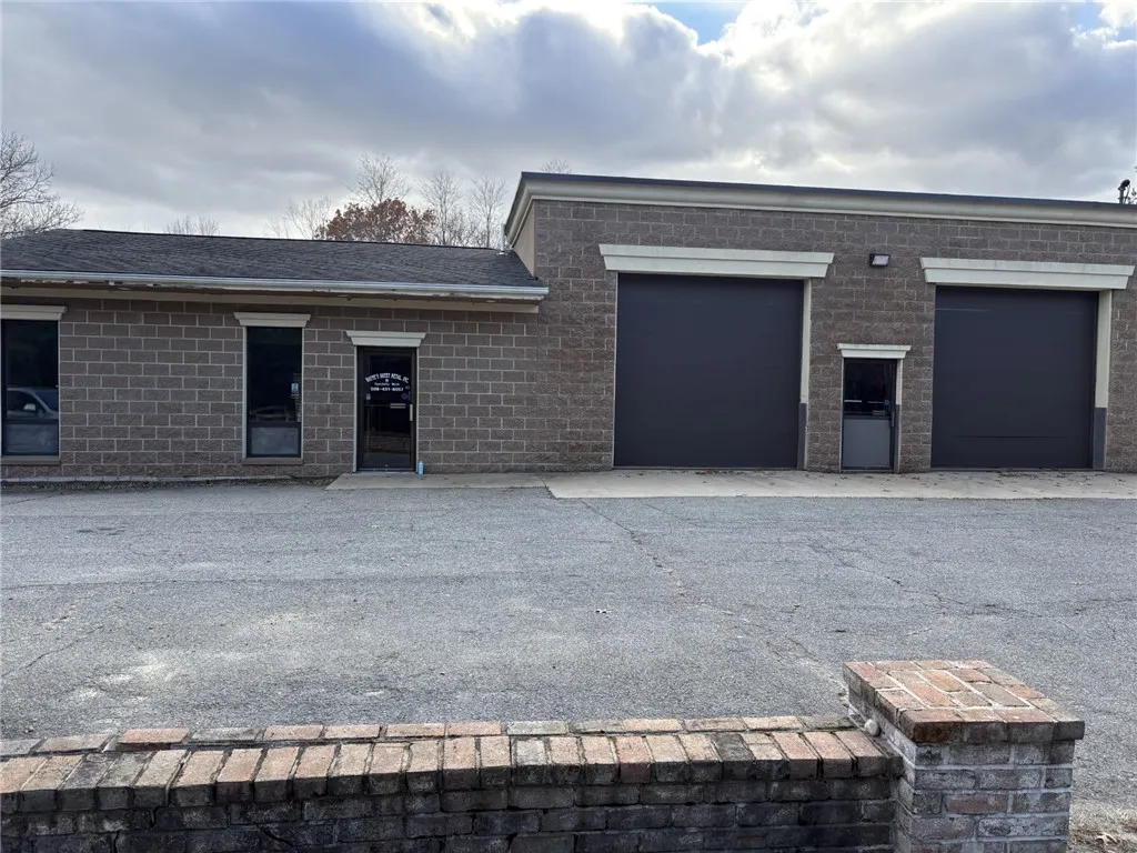 157 Tremont St, Rehoboth, MA 02769