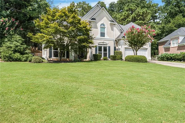 Popular Olde Atlanta Club Real Estate