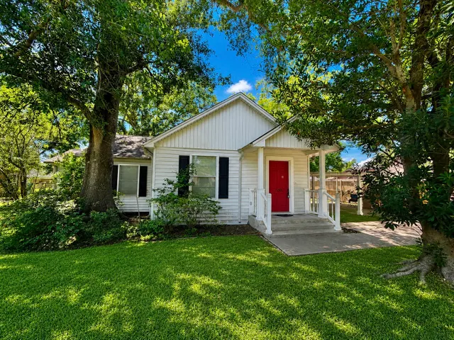 Cheap Lane Angleton Real Estate