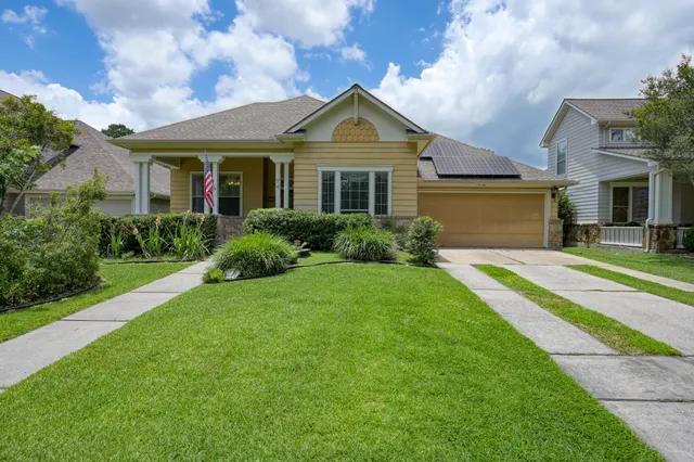 Popular Woodlands Grogans Forest Real Estate