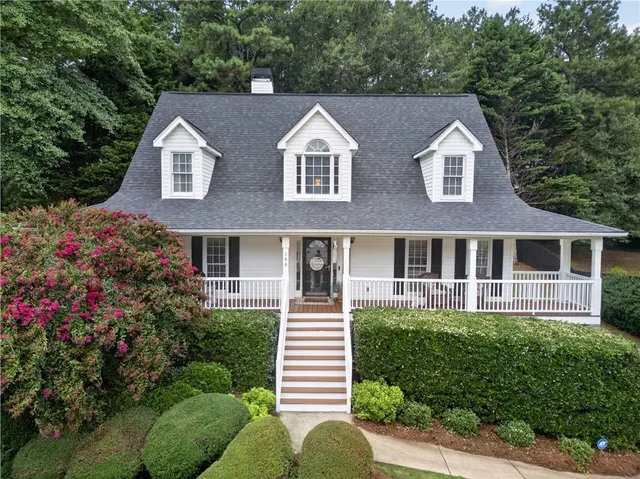 Popular Canterbury Lane Ph 2 Real Estate