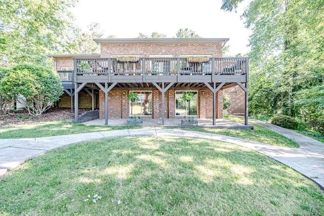 Popular Lee Real Estate
