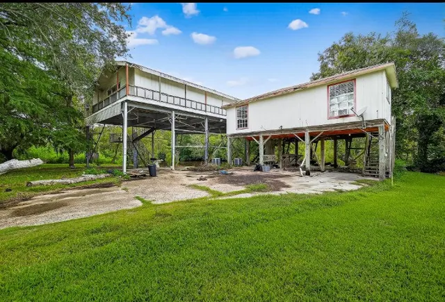 Popular Shady Oaks Harbor Real Estate