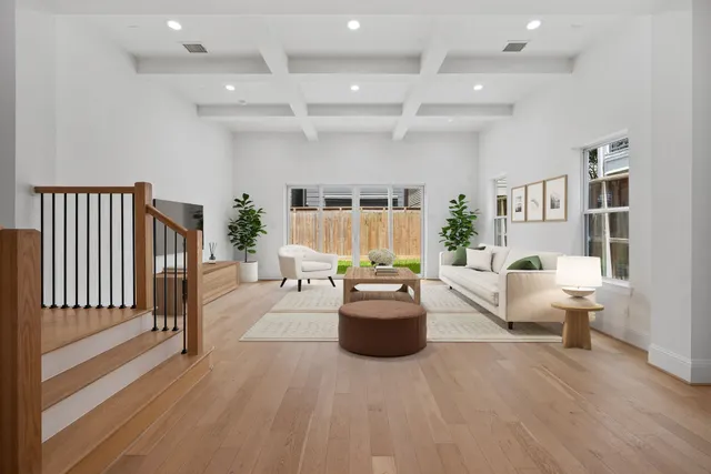 Popular Plainview Real Estate