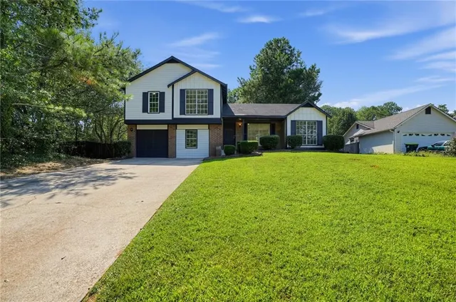 Popular Oakley Downs Real Estate