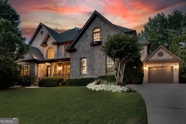 Expensive Oak Grove Estates Real Estate