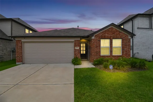 Cheap Edgewood Village Sec 8 Real Estate
