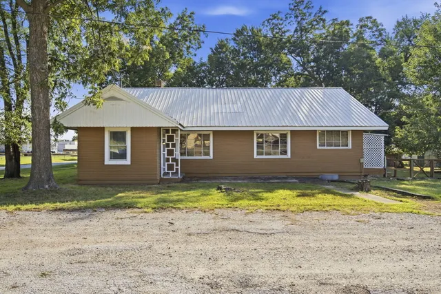 Expensive Paynter Real Estate