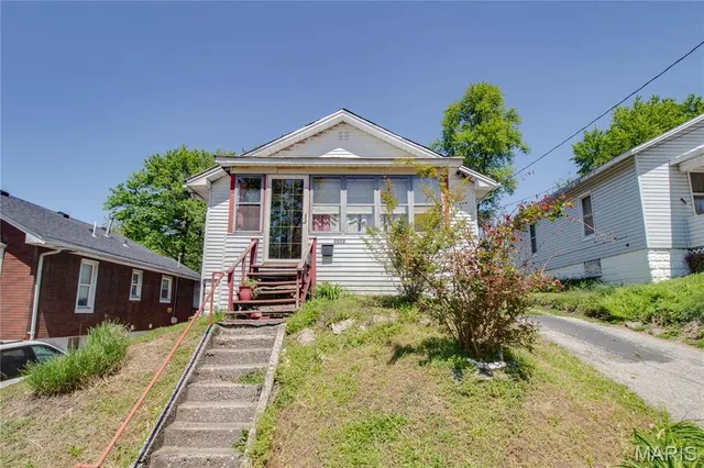 Popular Plainview Add-Alton Real Estate